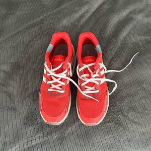 Adidas Retrorun Tennis shoe